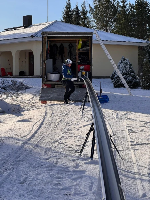 Vesikourujen asennus talvella omakotitaloon - KouruCenter