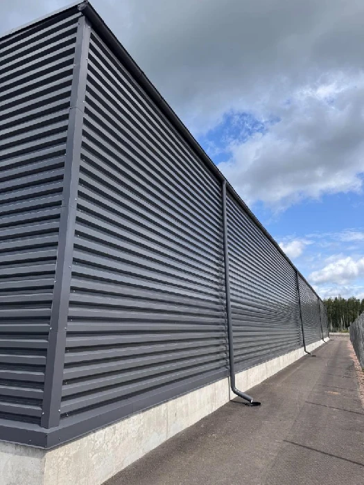 Yksimittaiset saumattomat rännit KouruCenter